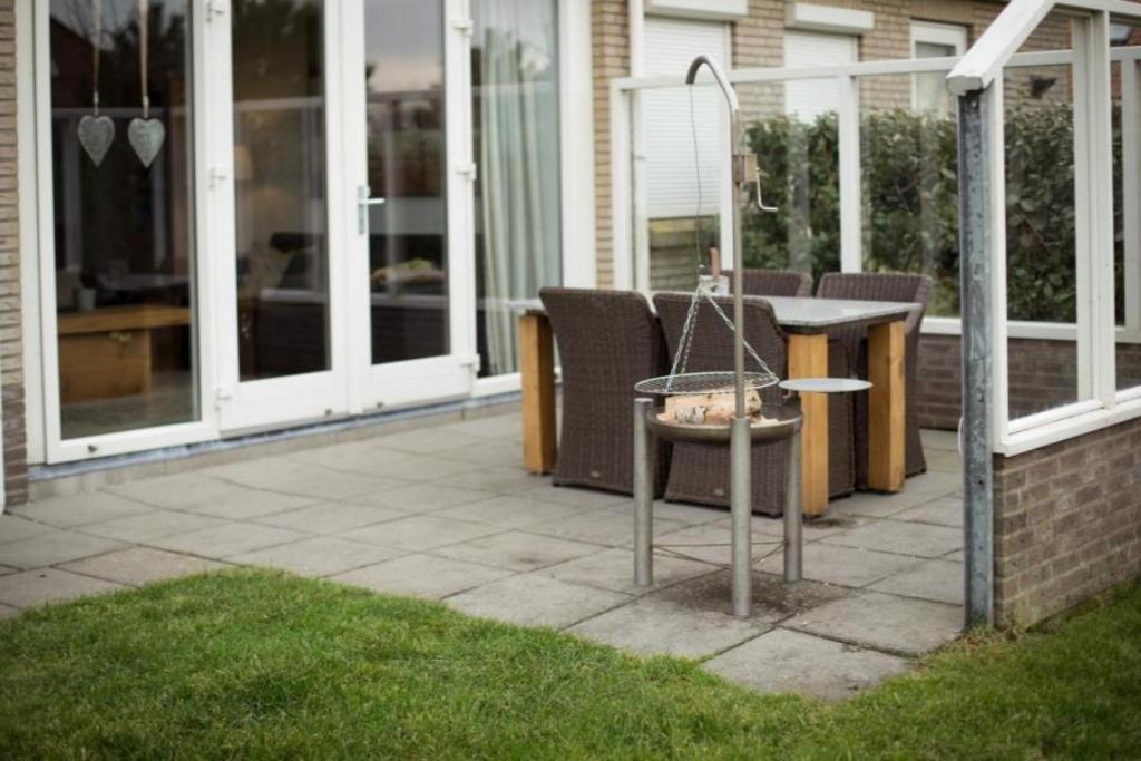 Weidevilla Xxxl ฮอลลุม ภายนอก รูปภาพ